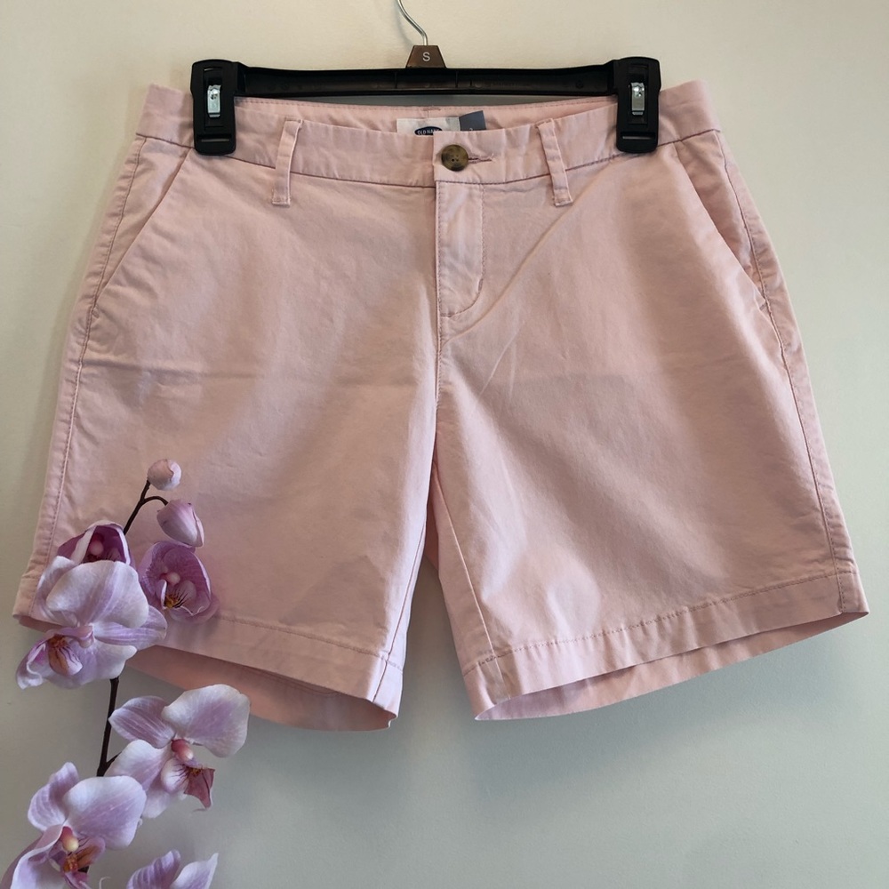 Women’s Old Navy Bermuda Short Size 2 - Picture 1 of 11
